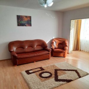 Cioceanu | Apartament 3 camere | Centrala proprie