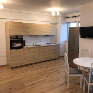 9 Mai | Apartament 3 Camere | 2 Grupuri Sanitare | 2 Balcoane | Centrala Proprie