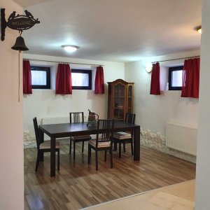 Vila 6 Camere Ultracentral | 4 Bai | Foisor cu baie si Bucatarie