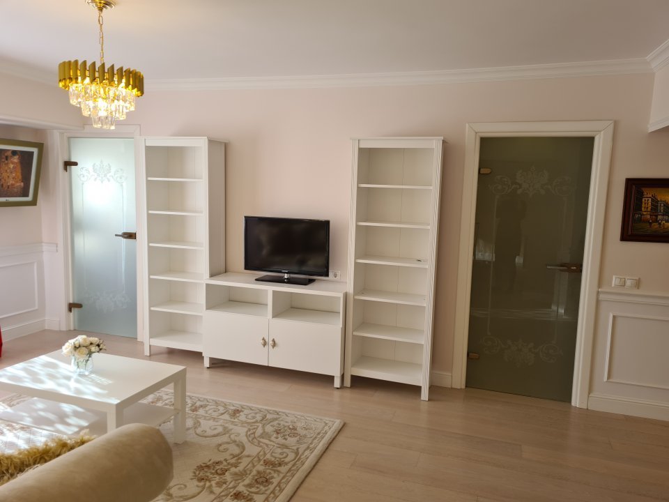 Piata Alba Iulia 4 Camere Lux 120 MP Rond Loc Parcare