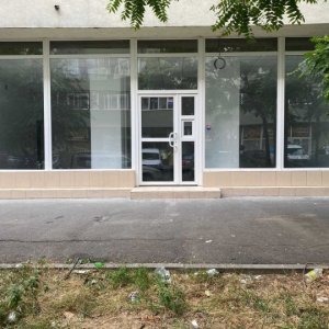 Spatiu comercial 126mp | Renovat | Trifazic | 2 Intrari | Bd  Basarabia