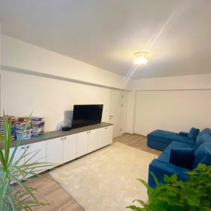 Răcădău / 2 Camere / Balcon / Centrala Proprie 