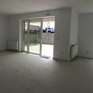 Spatiu comercial de inchiriat / Zona Coresi-Brasov