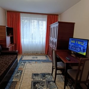 Inchiriez apartament cu 2 camere-Brasov