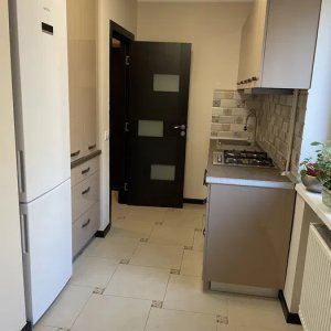 Policlinica | Apartament 3 cam | Centrala proprie | Nemobilat | Prima inchiriere