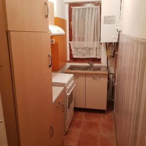 Apartament Semidecomandat | Florilor | Centrala Proprie