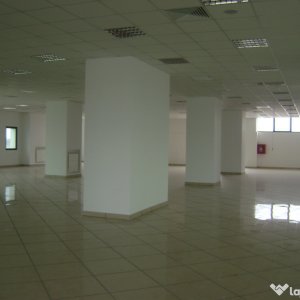 Centru Comercial | Parcare | Subsol | 2 etaje |