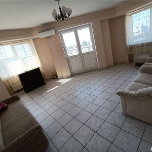 Închiriere apartament Ultracentral, bloc Mercur, centrală proprie