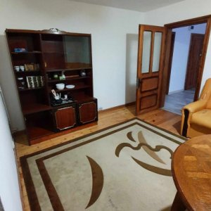 Radauti | 3 camere | decomandat| centrala| renovat| izolat |balcon | petfriendly