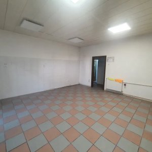 Centru | Spatiu Comercial | Parter | Vad Comercial | 3 Camere | Centrala 