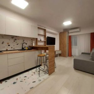 Studio Plaja Modern | 2 camere | Centrala Proprie | Balcon | Decomandat