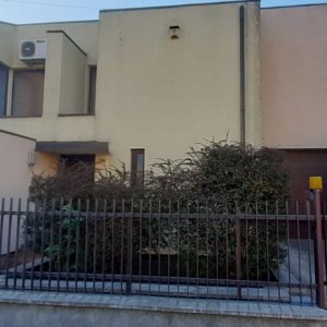 Inchiriere Casa Elisabetin | 4 camere | balcon | garaj | curte 