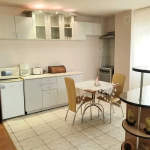 2 Camere | Decomandat | Caraiman | Etaj 4 | AC | Balcon | Recent Renovat