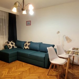 Centru | 3 Camere | Centrala proprie | Disponibil din 15 Iunie