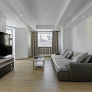 Apartament 5 camere | 131mp |5/7 |  Rs1 | 4 Balcoane | Piata Romana