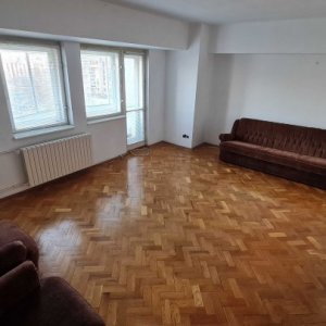 Apartament 4 camere | 5/10 | 95mp | 3min Metrou | Calea Calarasilor