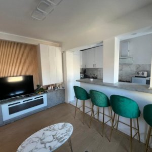 Apartament 3 camere | 2/7 | 50mp | Logie | 3min Metrou | Amzei