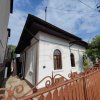 Casa zona Buna Vestire, 3 camere, centrala pe gaz, curte