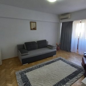 Garsoniera | Unirii, Fantani | Metrou 1min | Balcon | Decomandata