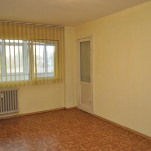 Pantelimon | 3 camere | Balcon | 2/10 | Bloc Reabilitat termic