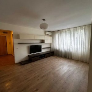 Brancoveanu -Turnu Magurele|3 camere|Loc de parcare | Ready to move | 