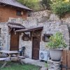 3 Camere | Cabana din piatra si lemn | Zona linistita 