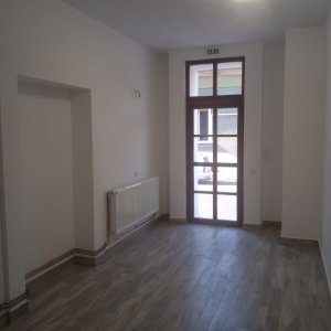 centru oradea | spatiu comercial | Trifazic | Renovat 