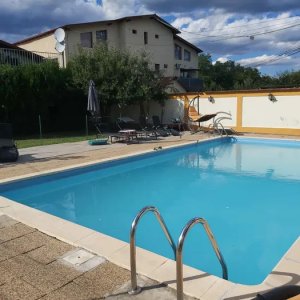 Inchiriere Apartament 2 Camere / Parcare / Piscina / Zona Bariera Bucuresti