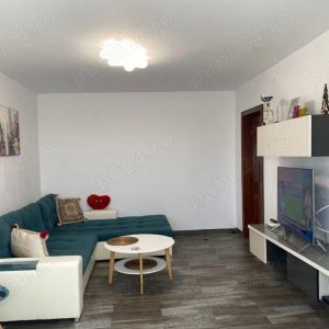 Central, Ploiesti, Republicii, 2 camere etaj 8/8 renovat recent